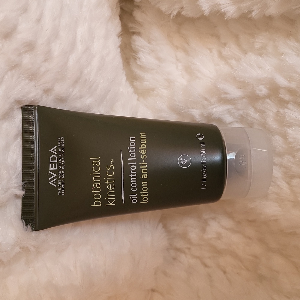 AVEDA botanical kinetics oil control lotion